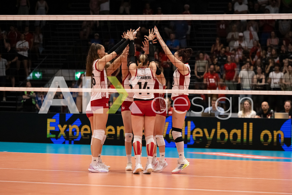 Austria v Switzerland - CEV European League Women | KRIENS, SWITZERLAND - JUNE 14: Team of Austria during the CEV European League match between Austria and Switzerland at Pilatus Arena on June 14, 2026 in Kriens, Switzerland. - Realisiert mit Pictrs.com