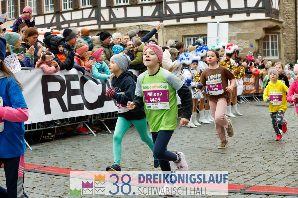 400m AOK Junior Cup | 3 Koenigslauf 2024 400m AOK Junior Cup - Realisiert mit Pictrs.com