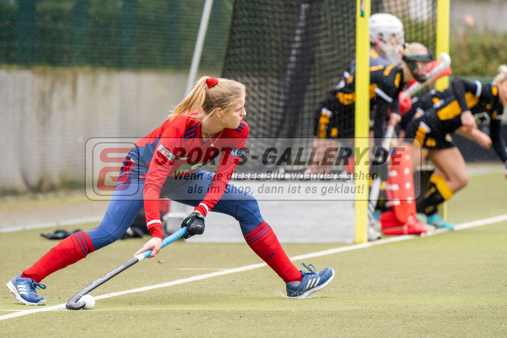 HK_20230401_106617 | 1. Bundesliga Damen Düsseldorfer HC - Harvestehuder THC  am 1.4.2023 DHC Düsseldorf, Düsseldorf , Annika Sprink ( Düsseldorfer HC #3 )