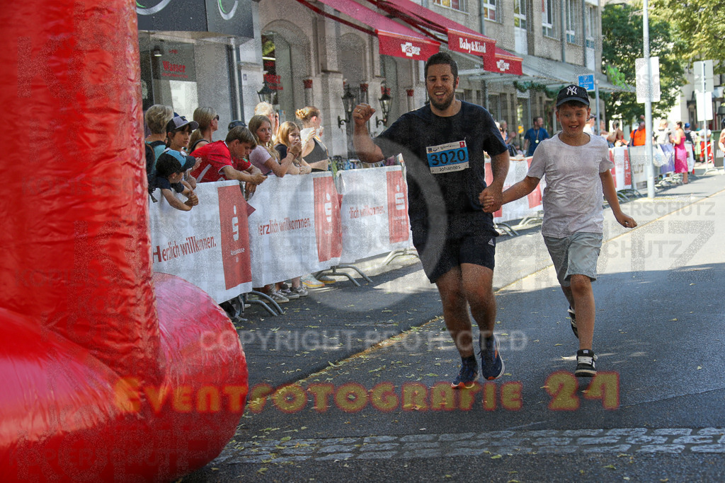 250621_1232_EX1_5984 | Sportfotografie im Rhein-Sieg Kreis, Köln, Bonn, NRW, Rheinland Pfalz, Hessen, etc. Unser Tätigkeitsfeld umfasst den Laufsport vom Volkslauf über den Marathon, Duathlon, Triathon bis zum Ultralauf wie Kölnpfad Ultra oder Schindertrail.