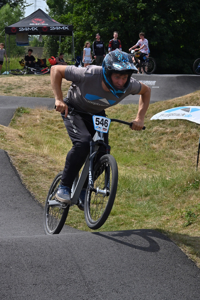 DSC_7488-cam-florian | German Pumptrack Series - Realisiert mit Pictrs.com