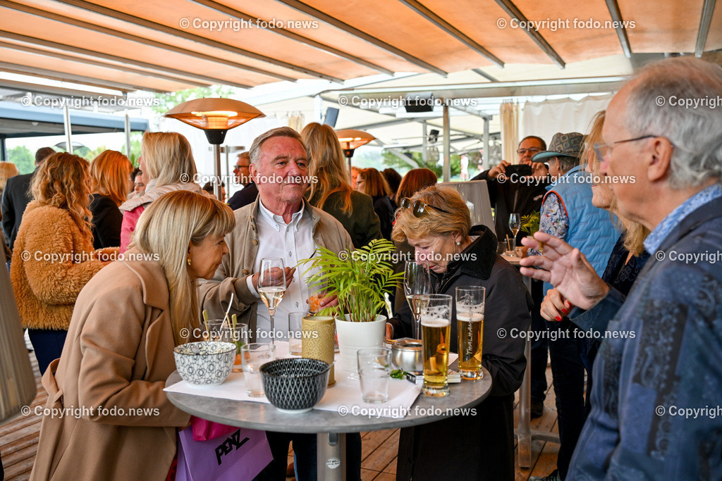 Frauen fuer Frauen_ Charity Oldtimerfahrt_ 04.10.2025-243 | 04.10.2025, Linz, AUT, Oldtimer Charity im Bild Frauen fuer Frauen Oldtimerfahrt, Teilnehmer©Harald Dostal / fodo.media