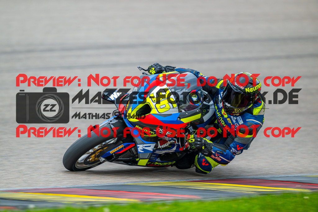 MaZZes_FotoMatrix_240504_6007705_3489 | STK1000