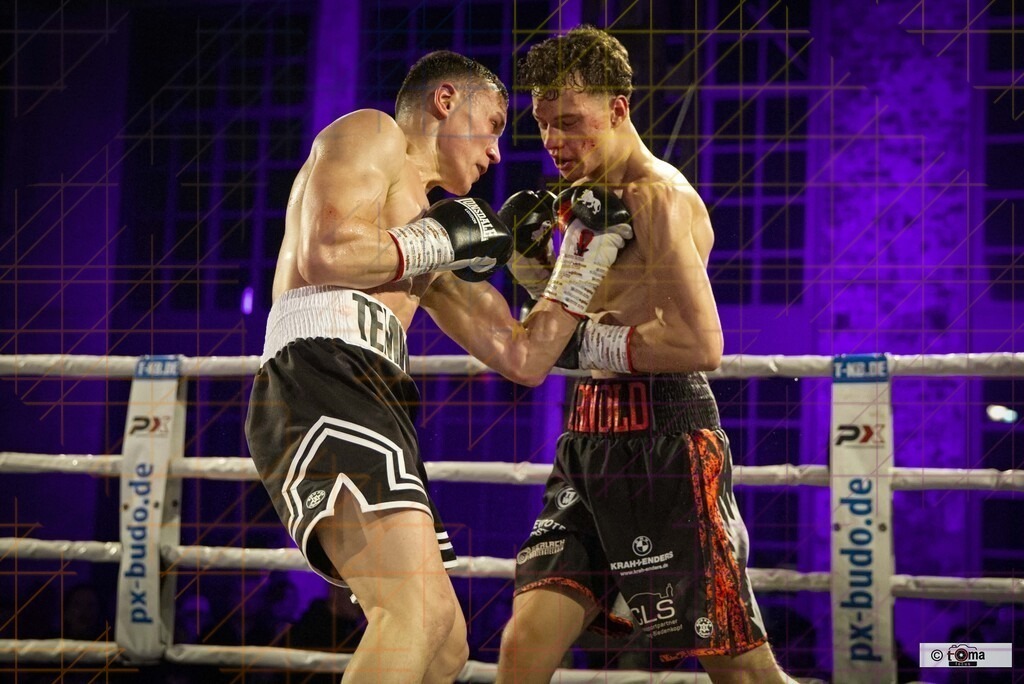 Domenik Arnold erster WM KAmpf 02 2026 tomafocus TB00133 | professionelle Sport- und Eventfotografie von Tomafocus – dynamische Bilder, emotionale Momente und hochwertige Aufnahmen für jeden Anlass. - Realisiert mit Pictrs.com