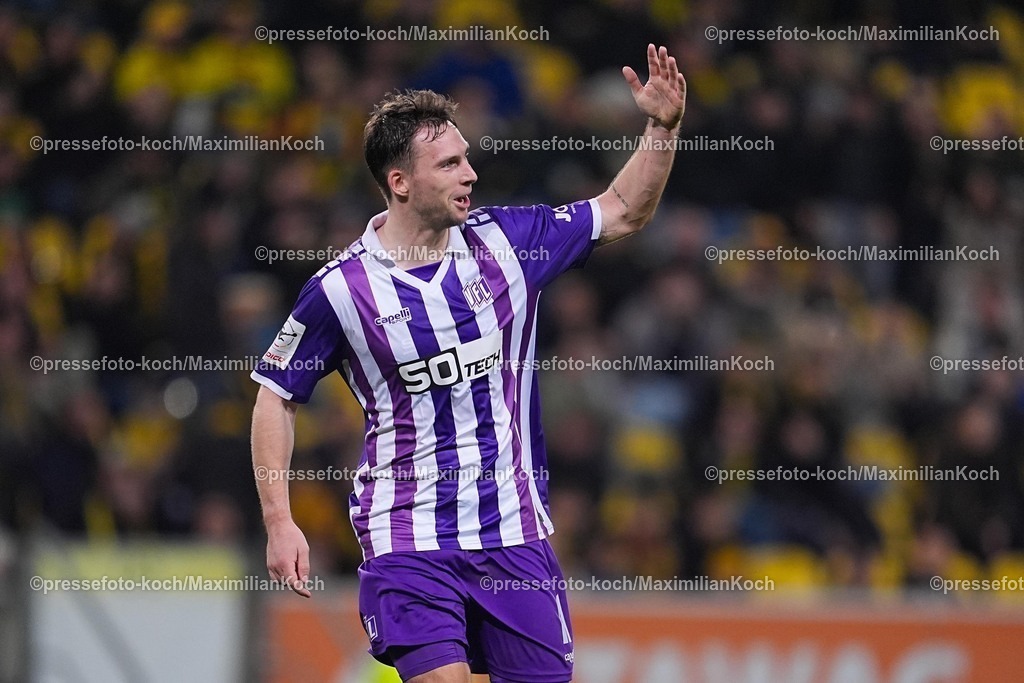 xYDRx17012601067 | 17.01.2026, xydrx, Fußball, 3.Liga, TSV Alemannia Aachen - VfL Osnabrück, Saison 2025 2026, Tivoli: Torjubel nach dem Tor zum 3:0 für den VfL Osnabrück durch Torschütze Robin Meißnern (VfL Osnabrück #11)        DFB regulations prohibit any use of photographs as image sequences and or quasi-video. Photo: xYannisxDreimannxPressefotoKochx