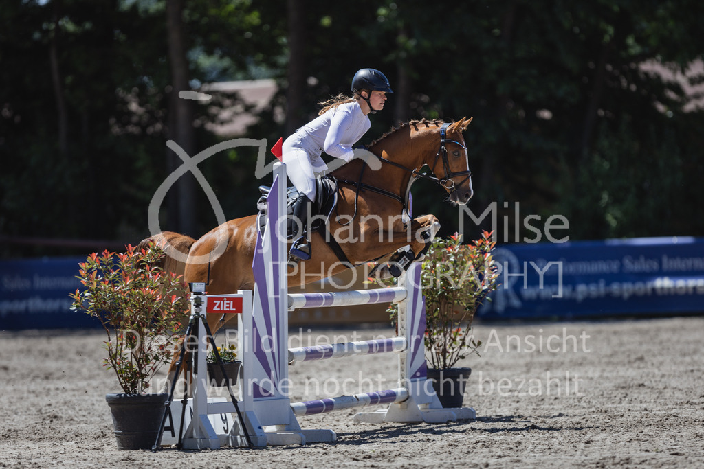 230610_Mühlen_A-Spr2-810 | Deine schönsten Turniermomente als professionelle Fotos! Entdecke hochwertige Pferdesport-Fotografie im Online-Shop. Jetzt Fotos finden & bestellen!