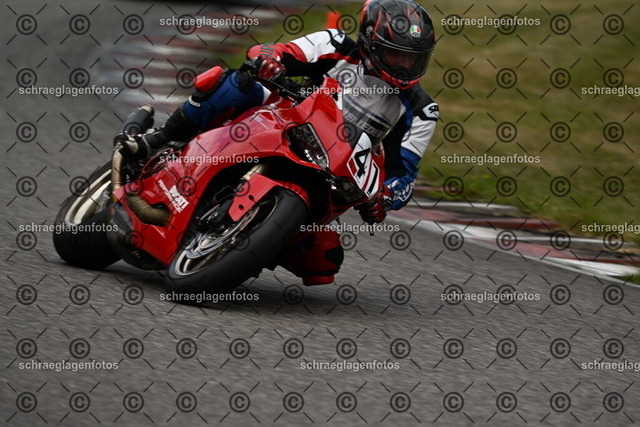 25bt02-0362 | markuskiefer.com - Realisiert mit Pictrs.com