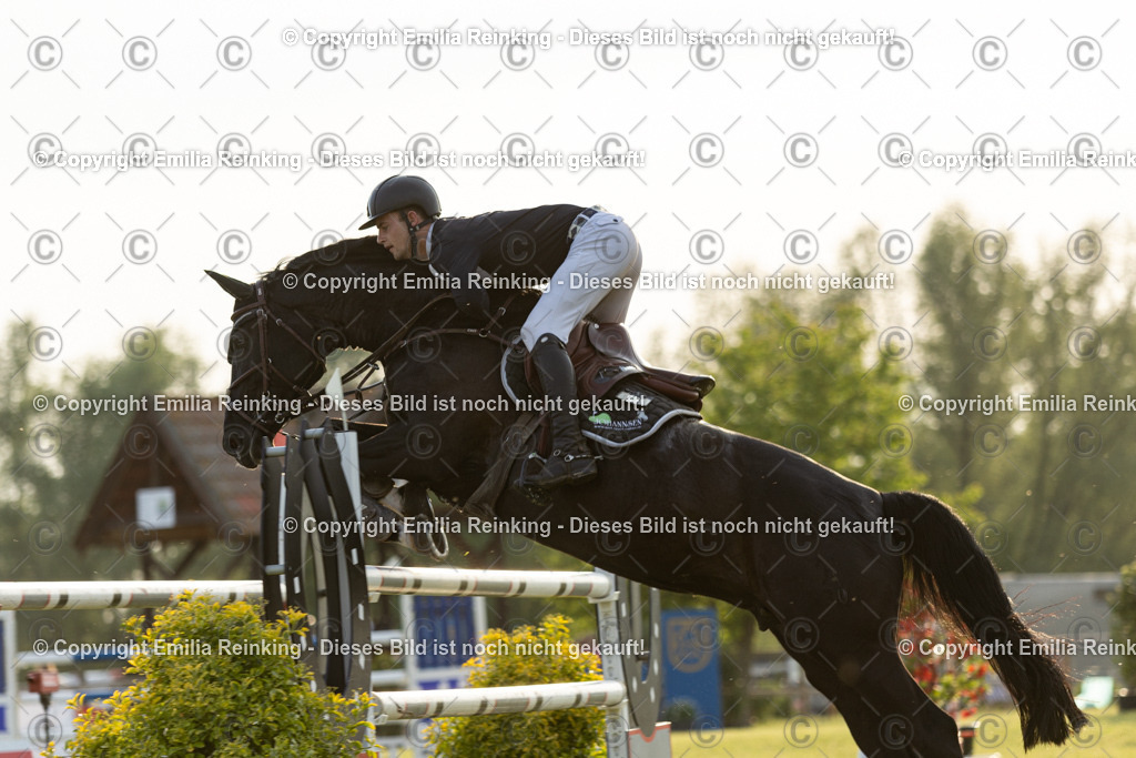 CL5A1413 | Emilia Reinking Fotografie - Realisiert mit Pictrs.com