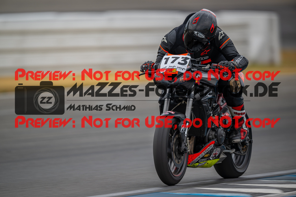 MaZZes-Fotomatrix-20260809-576791 | R1
