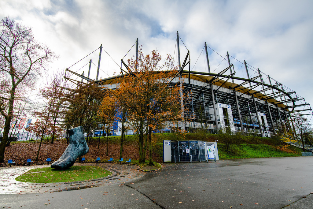 Volksparkstadion | Kaufen Sie Hamburg Bilder und Hamburg Fotos auf Leinwand, Acrylglas, Alu-Dibond, oder als Poster in Hamburgs großer Onlinegalerie. Elbphilharmonie Bilder, Hamburger Hafen, Speicherstadt, Alster und viel mehr.