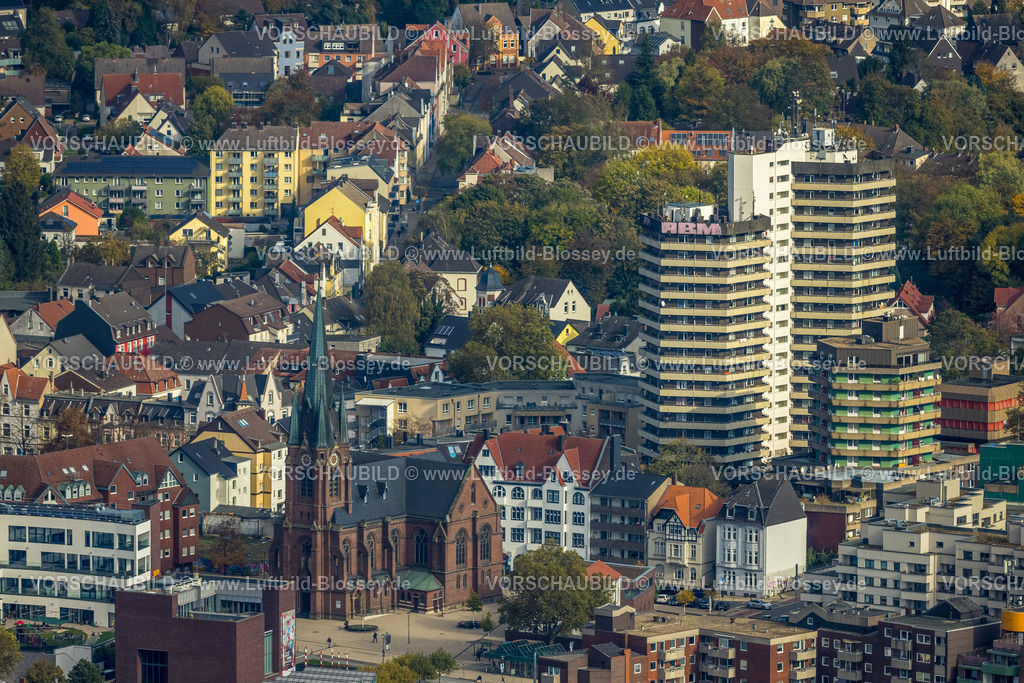 Herne241016094 | Luftbild, Europaplatz mit evang. Kreuzkirche, Hochhaus Wohnturm an der Kreuzkirche, ABM Schriftzug, Holsterhausen, Herne, Ruhrgebiet, Nordrhein-Westfalen, Deutschland