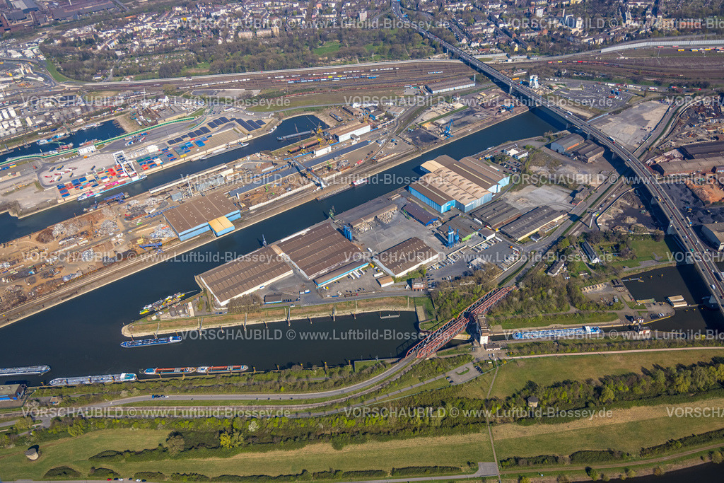 Duisburg250402240DuisPort | Luftbild, duisport Hafen Duisburg, Hafengebiet, Kohleninsel Container Terminal und Schrottinsel Rohstoffinsel, hinten Güterbahnhof, Autobahn A59, Eisenbahnbrücke, Ruhrort, Duisburg, Ruhrgebiet, Nordrhein-Westfalen, Deutschland