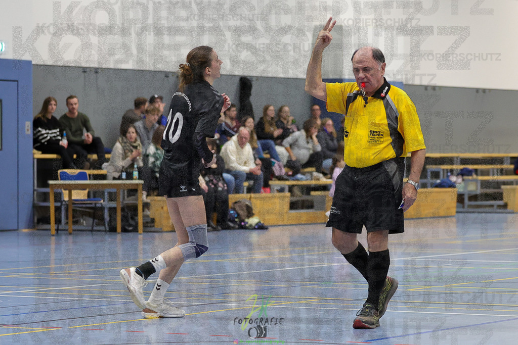 Frauen 2. Bezirksklasse, SG Rechtenbach - HSG Kleenheim/Langgöns III | Frauen 2. Bezirksklasse, SG Rechtenbach - HSG Kleenheim/Langgöns III am 16.11.2024 in Rechtenbach (Sporthalle Rechtenbach)Photo © 2024 - Jörg Heinrich - Realisiert mit Pictrs.com