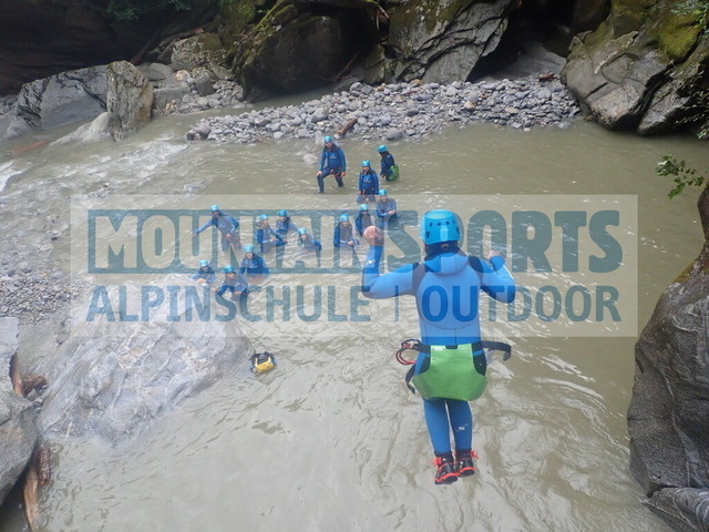 P1020108 | Bestelle die Bilder deines Berg- oder Wasser-Abenteuers mit Mountain Sports bequem von zu Hause aus direkt über unseren Online Fotoshop von pictrs.com. - Realisiert mit Pictrs.com