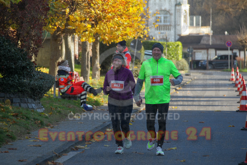 241201_1247_EV4_3322 | Sportfotografie im Rhein-Sieg Kreis, Köln, Bonn, NRW, Rheinland Pfalz, Hessen, etc. Unser Tätigkeitsfeld umfasst den Laufsport vom Volkslauf über den Marathon, Duathlon, Triathon bis zum Ultralauf wie Kölnpfad Ultra oder Schindertrail.
