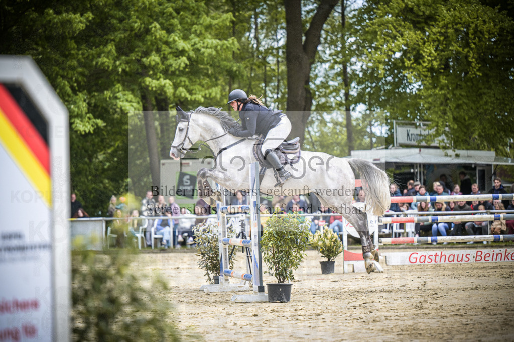 DOS_1526 | Entdecke hochwertige Reitturnierfotos von Foto Oger. Professionell, emotional und authentisch – jetzt Lieblingsmomente im Shop bestellen.Deutschlandweite Turnierfotografie. - Realisiert mit Pictrs.com