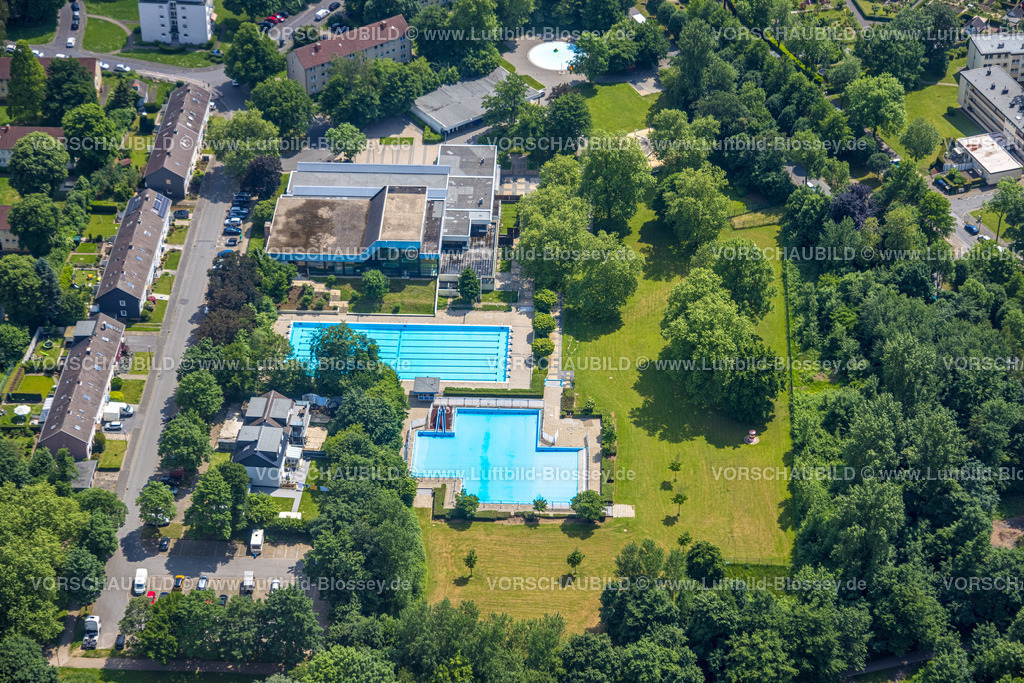 Bochum220503322 | Luftbild, WasserWelten Bochum - Hallenfreibad Hofstede, Hofstede, Bochum, Ruhrgebiet, Nordrhein-Westfalen, Deutschland