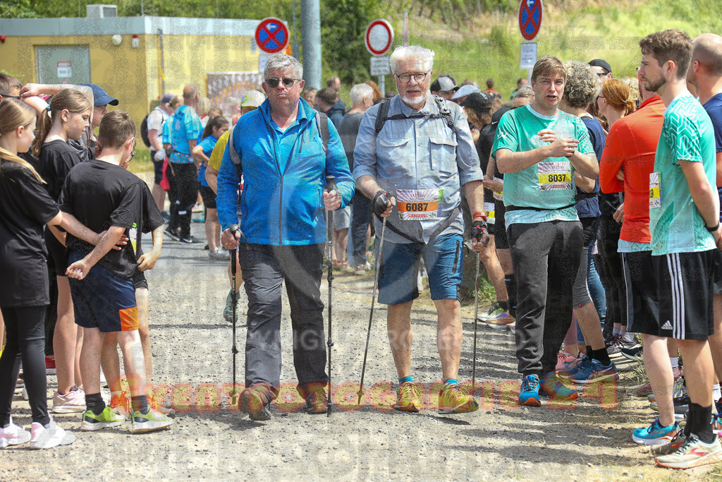 240615_1328_EX1_0766 | Sportfotografie im Rhein-Sieg Kreis, Köln, Bonn, NRW, Rheinland Pfalz, Hessen, etc. Unser Tätigkeitsfeld umfasst den Laufsport vom Volkslauf über den Marathon, Duathlon, Triathon bis zum Ultralauf wie Kölnpfad Ultra oder Schindertrail.