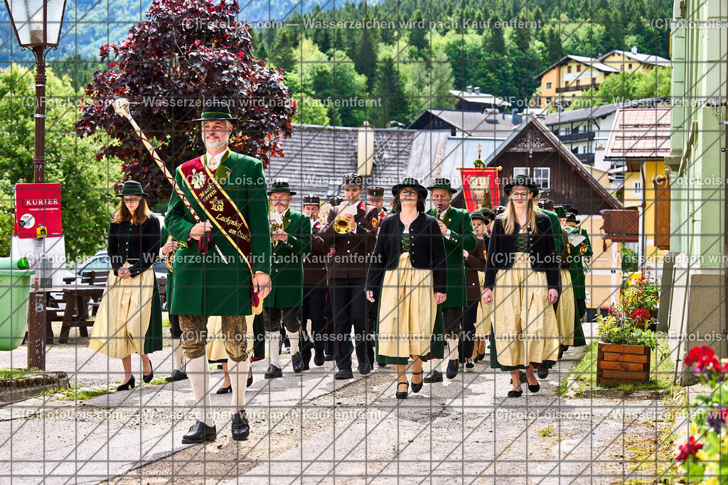 ALP7868_Fronleichnam_Lackenhof_Musikkapelle | (C)FotoLois.com, Alois Spandl. FRONLEICHNAM in Lackenhof mit Pfarrer Norbert Burmettler, Musikkapelle, Feuerwehr, Goldhaubengruppe und vielen LackenhoferInnen, Do 30. Mai 2024.