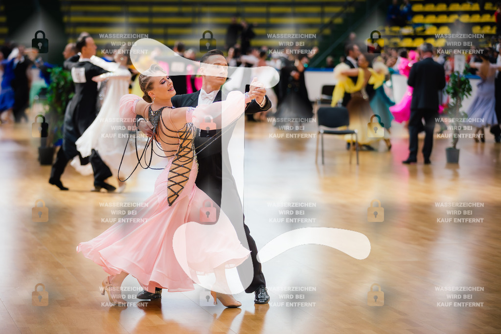 Hessen Tanzt WDSF Open Senior I Standard 2nd (52) Kristof Zsolt _ Daniela Paul (TC Der Frankfurter Kreis)-2025-05-17-7039 | Webshop for digital downloads and prints of dance sport, event & show photographer Julian Link - Realisiert mit Pictrs.com