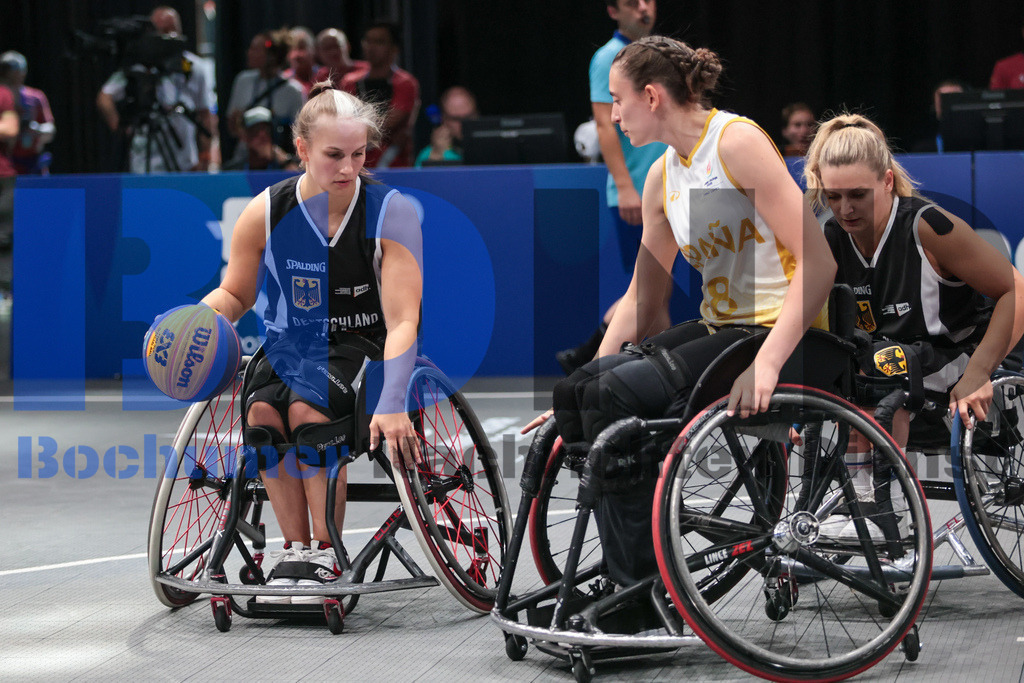 SES_RRG3x320250720-138 | bond - Realisiert mit Pictrs.com