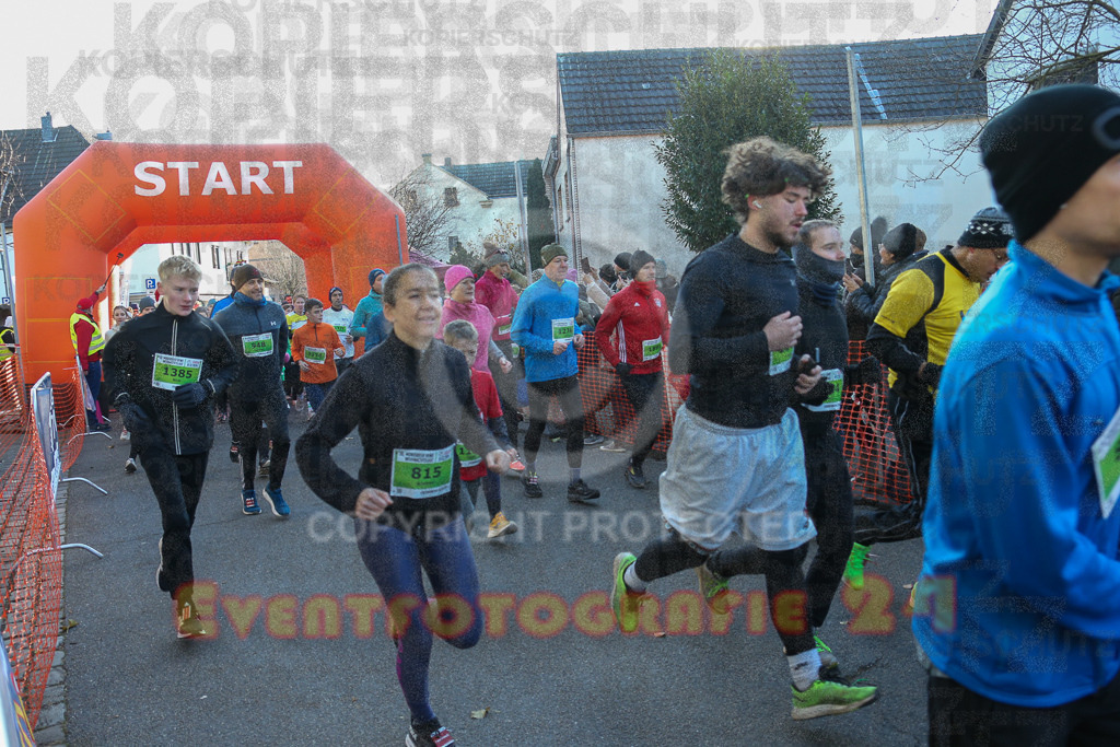 241201_1025_EX1_8118 | Sportfotografie im Rhein-Sieg Kreis, Köln, Bonn, NRW, Rheinland Pfalz, Hessen, etc. Unser Tätigkeitsfeld umfasst den Laufsport vom Volkslauf über den Marathon, Duathlon, Triathon bis zum Ultralauf wie Kölnpfad Ultra oder Schindertrail.