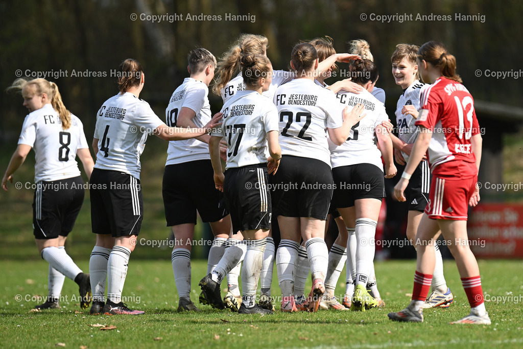 Fußball I Frauen I Saison 2024-25 I Oberliga I FC Jesteburg-Bendestorf - SpVg Aurich Frauen I 13.4.2025 | a-hannig - Realisiert mit Pictrs.com