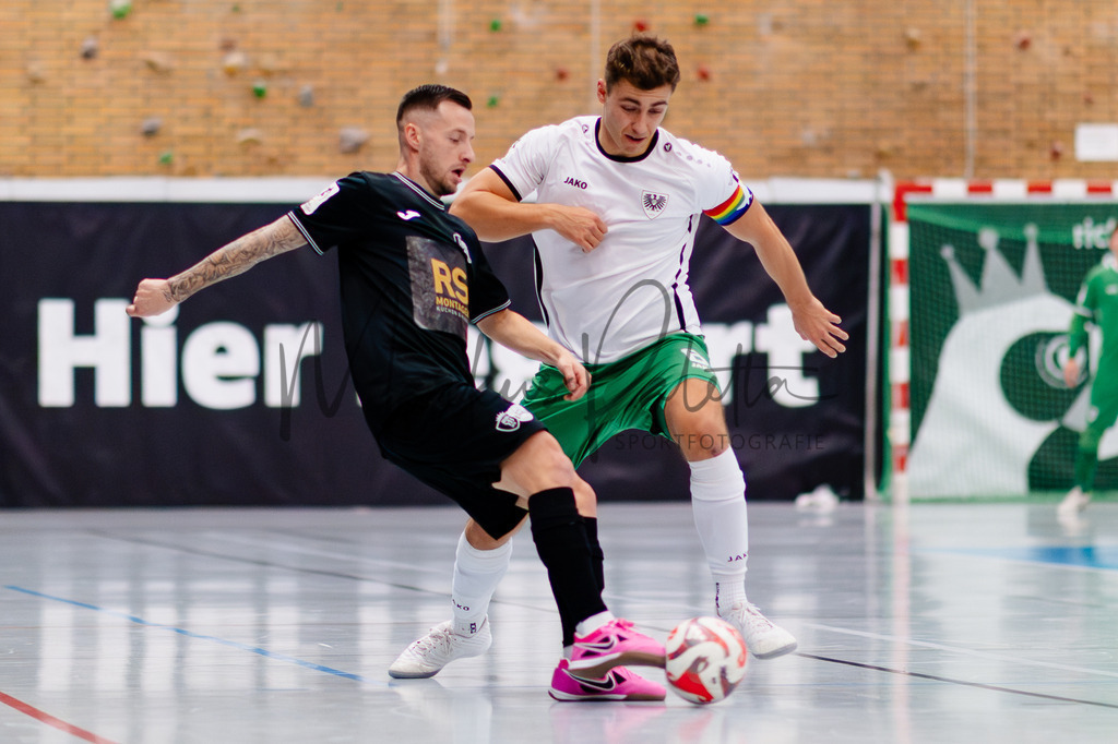 Futsal-Bundesliga, Saison 2025/2026, 9. Spieltag: SC Preußen Münster - YB Balkan Pfarrkirchen | Futsal-Bundesliga, Saison 2025/2026, 9. Spieltag, SC Preußen Münster empfängt YB Balkan Pfarrkirchen in der Universitäts-Sporthalle in Münster. Foto: sportfotografie.ms | Markus Paletta - Realisiert mit Pictrs.com