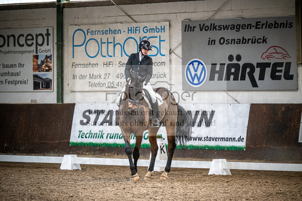 DOS_2184 | Entdecke hochwertige Reitturnierfotos von Foto Oger. Professionell, emotional und authentisch – jetzt Lieblingsmomente im Shop bestellen.Deutschlandweite Turnierfotografie. - Realized with Pictrs.com