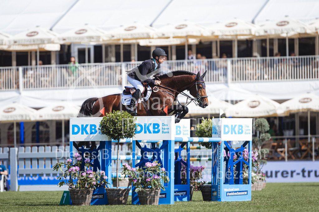 240510_Hamburg_YoungsterTour7y-116 | Deine schönsten Turniermomente als professionelle Fotos! Entdecke hochwertige Pferdesport-Fotografie im Online-Shop. Jetzt Fotos finden & bestellen!