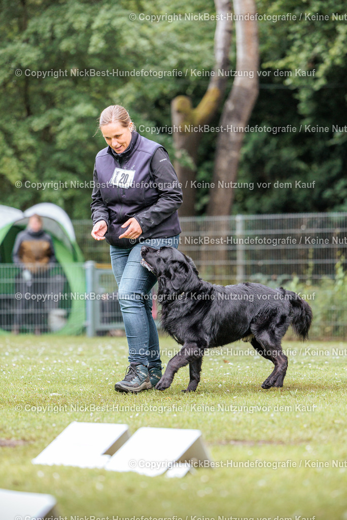 RO-Blumenthal-2026-Nickbest-Hundefotografie-4619 | Dein Hund! Dein Moment! Deine Erinnerungen! Hundefotografie in Bremen Blumenthal. Ich fange die besonderen Momente deines Vierbeiners ein – ob Indoor mit Blitzanlage oder in der freien Natur. Sicher dir dein Moment und dein Termin für eure Erinnerungen.