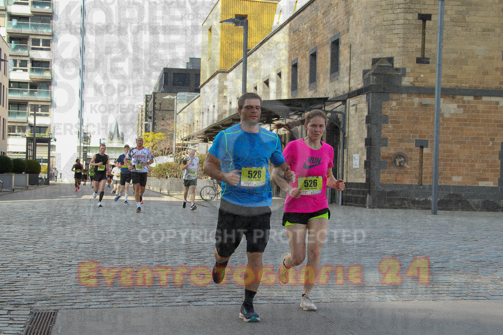 250920_1454_EV4_7523 | Sportfotografie im Rhein-Sieg Kreis, Köln, Bonn, NRW, Rheinland Pfalz, Hessen, etc. Unser Tätigkeitsfeld umfasst den Laufsport vom Volkslauf über den Marathon, Duathlon, Triathon bis zum Ultralauf wie Kölnpfad Ultra oder Schindertrail.