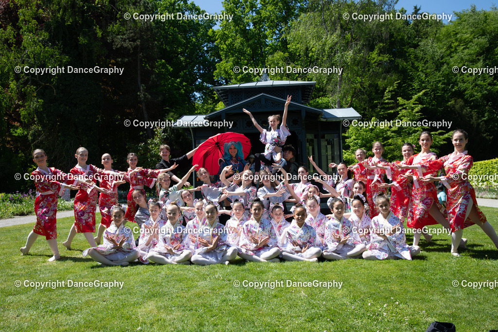 GPHY3824 | DanceGraphy - Realisiert mit Pictrs.com