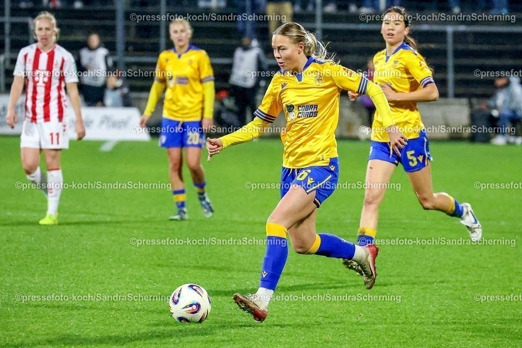 xSSCHx14122501034  | 14.12.2025, xsscx, Frauen Fussball, 1. FC Koeln - FC Carl Zeiss Jena, 1. Fussball Bundesliga, 13. Spieltag, Franz-Kremer-Stadion, Saison 2025 2026: Nike Andersson (FC Carl Zeiss Jena #6) DFB regulations prohibit any use of photographs as image sequences and or quasi-video. Photo:xSandraxScherningxPressefotoKochx