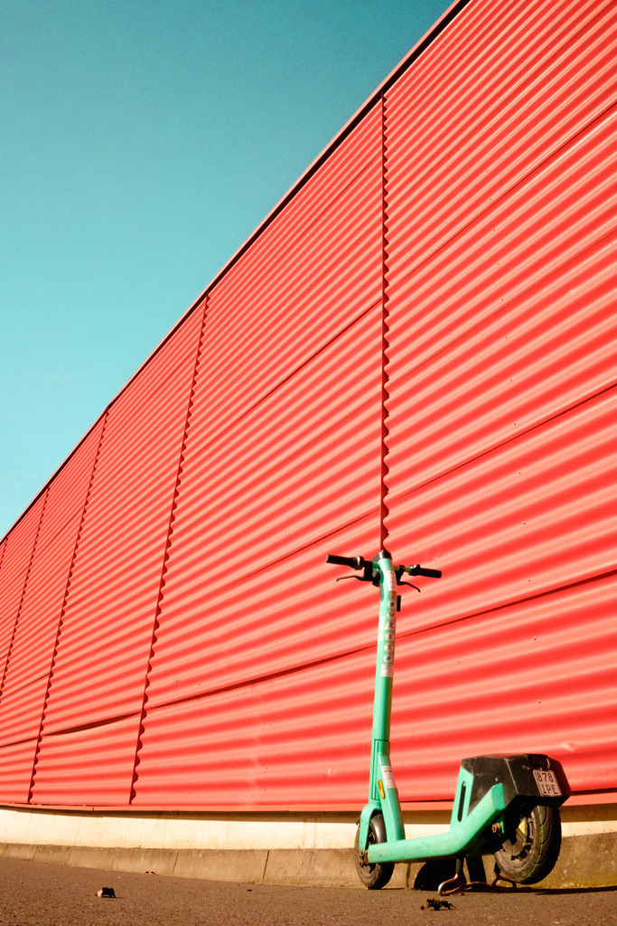 _DSF1568 (1) | ​Minimalistische Street Photography & Urban Art von Nils Friederichs. Entdecke hochwertige Fotokunst-Prints und Wandbilder aus der Region Hildesheim & Hannover. - Realisiert mit Pictrs.com