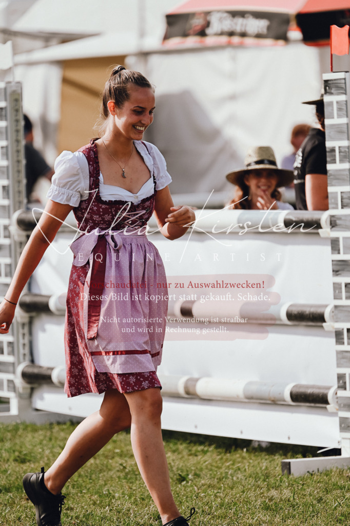 DSC_8977 | Pferde- und Turnierfotografie in Westsachsen. Pferdeportraits, Auftragszeichnungen und intuitive Kunst.