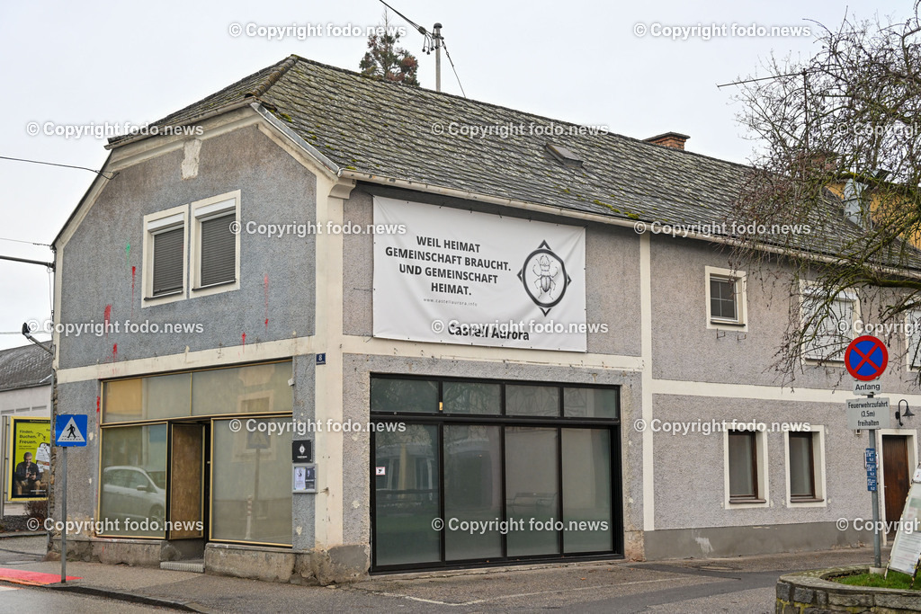 Steyregg_ Castell Aurora_ 26.01.2024-1 | 26.01.2024, Steyregg, AUT, Steyregg, im Bild Castell, Identitäre, Gruppierung, Gebäude