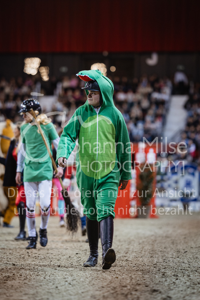 240113_Münster_Kostümspringen-304 | Deine schönsten Turniermomente als professionelle Fotos! Entdecke hochwertige Pferdesport-Fotografie im Online-Shop. Jetzt Fotos finden & bestellen!