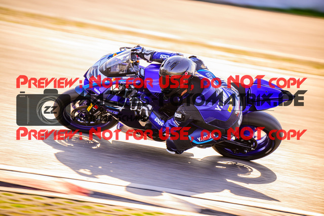 MaZZes_FotoMatrix_240901_6021986_3428 | R7