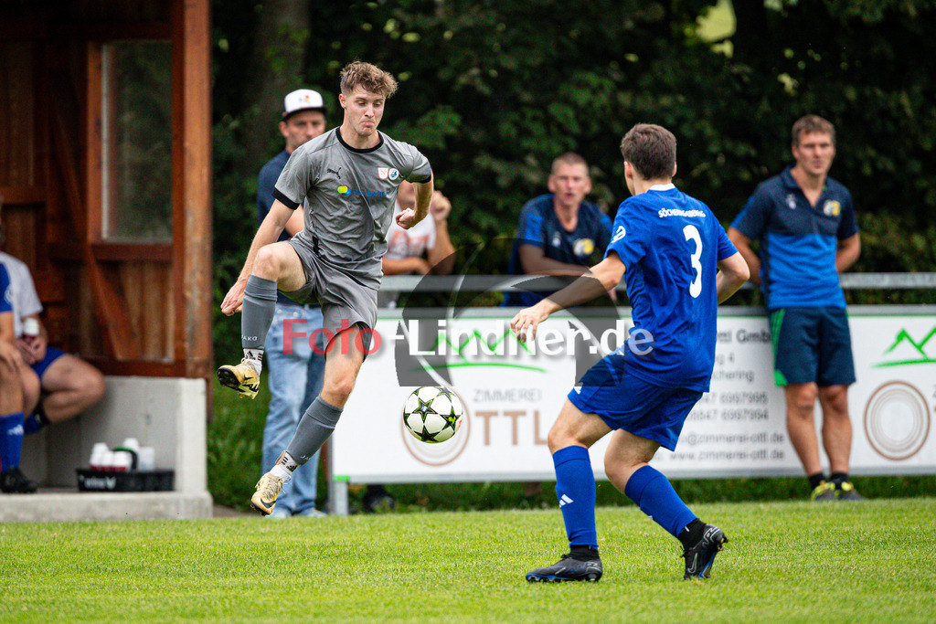 SG SV Eberfing/SV Söchering gegen SG TSV Schäftlarn / SC Baierbrunn | Fußball A-Klasse Herren Oberbayern Zugspitze Gruppe 5 6. Spieltag, SG SV Eberfing/SV Söchering gegen SG TSV Schäftlarn / SC Baierbrunn, 20240908,Ballannahme Niko GORSKI (SG TSV Schäftlarn/SC Baierbrunn 7),2024-09-08 in Obersöchering (Sportplatz Obersöchering), Niko GORSKI (SG TSV Schäftlarn/SC Baierbrunn 7)Copyright: WolfgangxLindner www.foto-lindner.de / shop.foto-lindner.de
