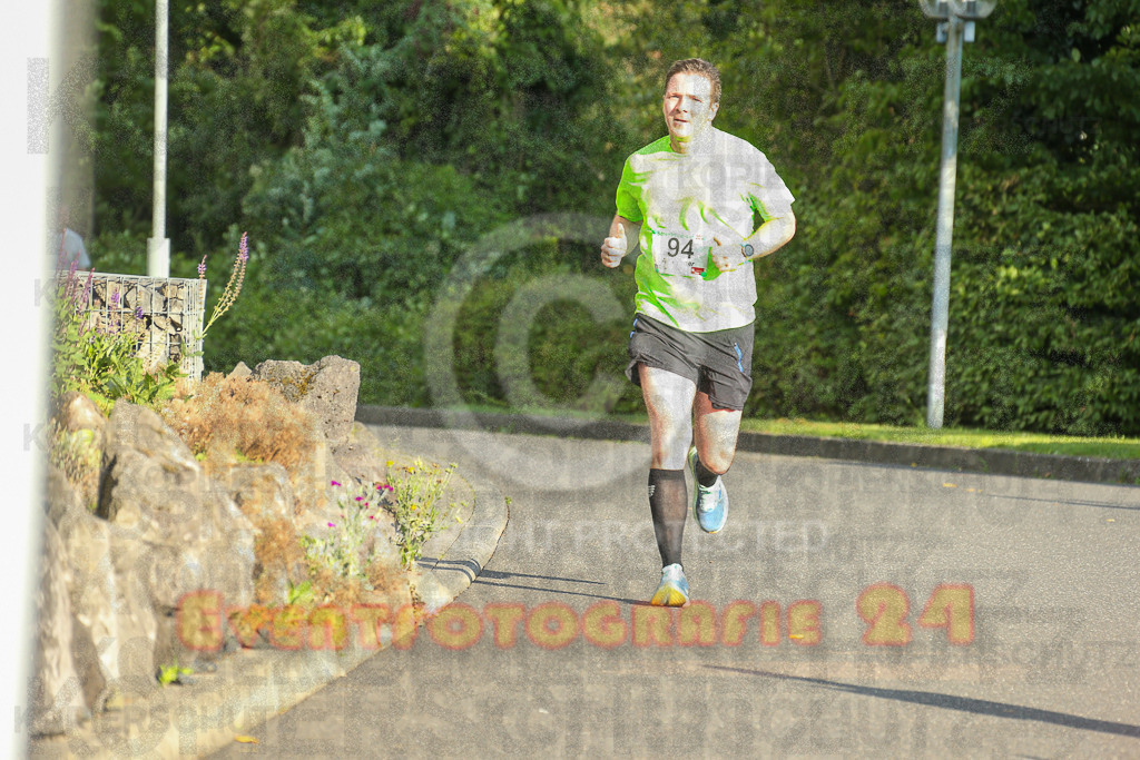 250801_1909_EX1_7179 | Sportfotografie im Rhein-Sieg Kreis, Köln, Bonn, NRW, Rheinland Pfalz, Hessen, etc. Unser Tätigkeitsfeld umfasst den Laufsport vom Volkslauf über den Marathon, Duathlon, Triathon bis zum Ultralauf wie Kölnpfad Ultra oder Schindertrail.