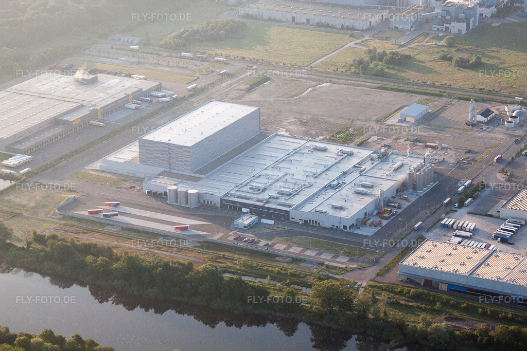 Luftbild: Wörth am Rhein, Industriegebiet Oberwald, PEG in Wörth am Rhein im Bundesland Rheinland-Pfalz in Deutschland. Foto: IMG_64806.jpg vom 18.05.2014 durch Werner Riehm/FLY-FOTO.de