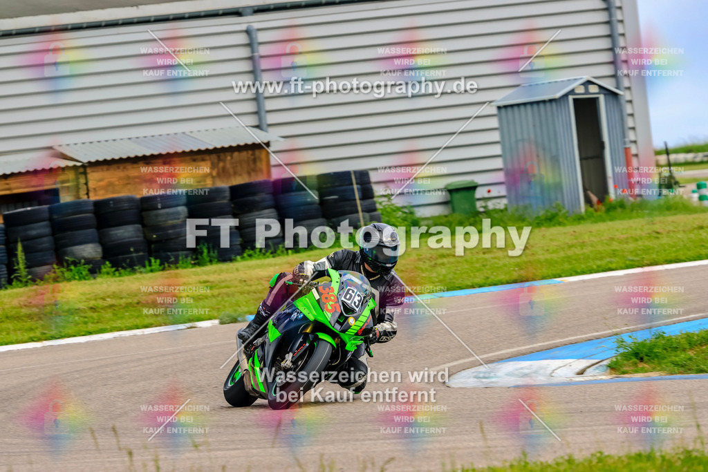 MotoTeam-8145 | Hier findet Ihr Bilder von Touristenfahrten auf der Nürburgring Nordschleife oder von anderen Veranstaltungen die ich besucht habe. Viel Spass beim Durch Schauen 