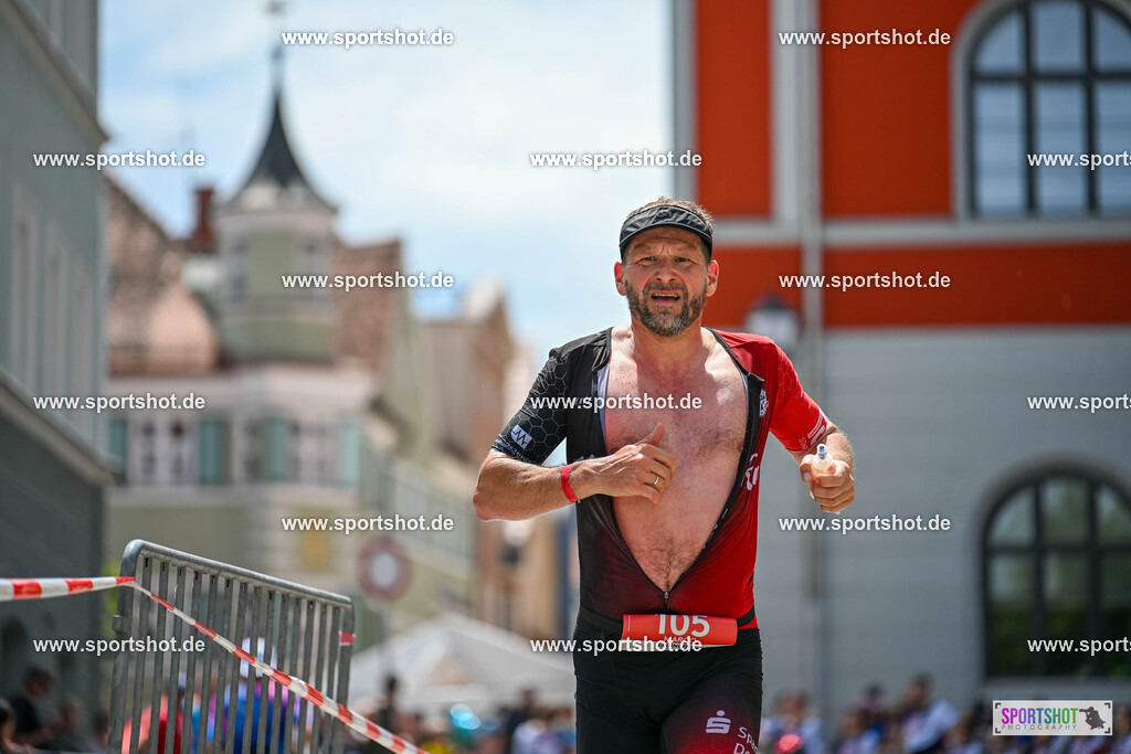 SZI_6812 | Stadttriathlon Erding 2025. #yourpictrs #sportshot_your_pictrs @Sportshotphotography #stadttriathlonerding Copyright: www.sportshot.de