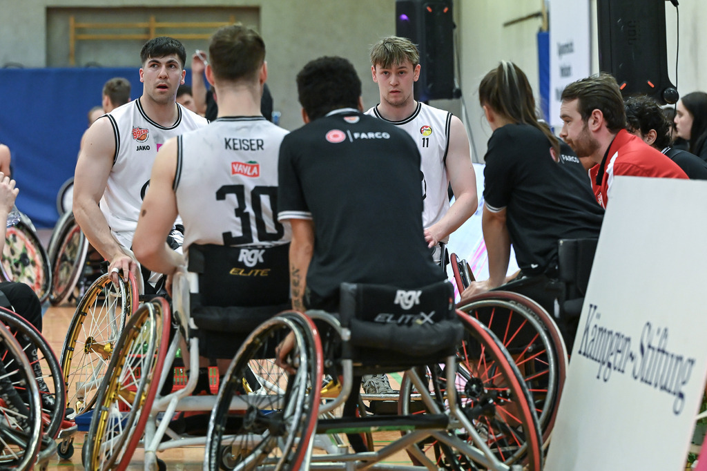 gml_054 | Fotos von Basketballspielen aus dem Raum NRW fotografiert von Gero Mueller-Laschet und Daniel Schaefer - Realisiert mit Pictrs.com