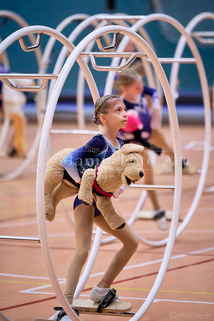 A-DSC01442 | Professionelle Sportfotografie in Hamburg, Schleswig-Holstein und Niedersachsen – spezialisiert auf Rhönrad, Geräteturnen, Leistungsturnen und rhythmische Sportgymnastik. Bundesweite Begleitung von Rhönrad-Events. Jetzt Sport-Fotos - Realisiert mit Pictrs.com