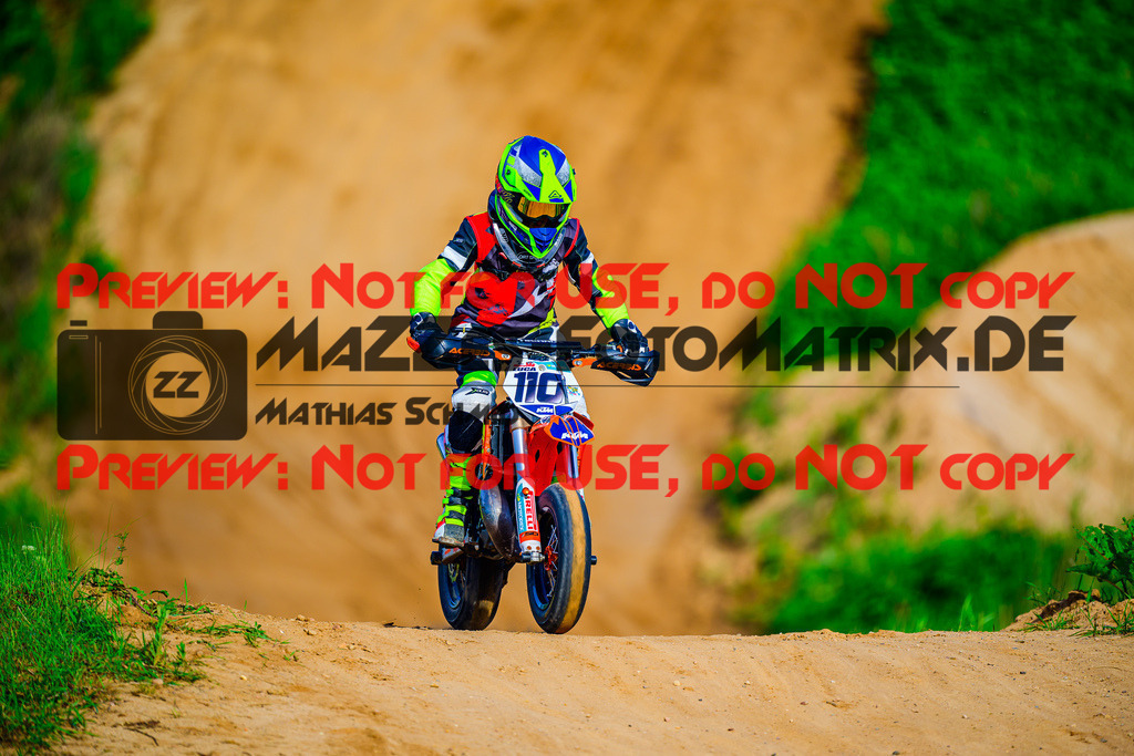 MaZZes_FotoMatrix_240511_6007705_9238 | ROOKIES