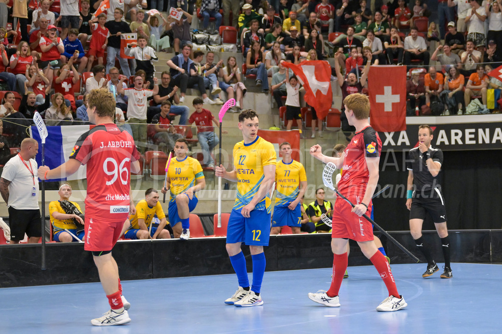 Men's 3v3 WFC 2025 - Championship Final - Switzerland v Ukraine | Switzerland scores with Jason Abbühl, (#96, Switzerland) and Aaron Abbühl, (#75, Switzerland), during Men's 3v3 WFC 2025 - Championship Final, Switzerland: 03.05.2025, Winterthur, AXA ArenaEvent page: <a href="https://www.u19wfc2025.ch/">www.u19wfc2025.ch</a>Credit: Markus Aeschimann, <a href="https://markus-aeschimann.ch">markus-aeschimann.ch</a>Instagram: <a href="https://instagram.com/sportfotografie.aeschimann">@sportfotografie.aeschimann</a> - Realisiert mit Pictrs.com