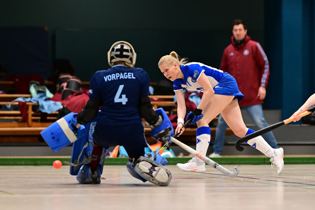 Hockey I Frauen I Halle 2024-2025 I 1. Bundesliga Nord I 7. Spieltag I Großflottbeker THGC - UHC Hamburg I 033501 | Der Sportfotograf. - Realisiert mit Pictrs.com
