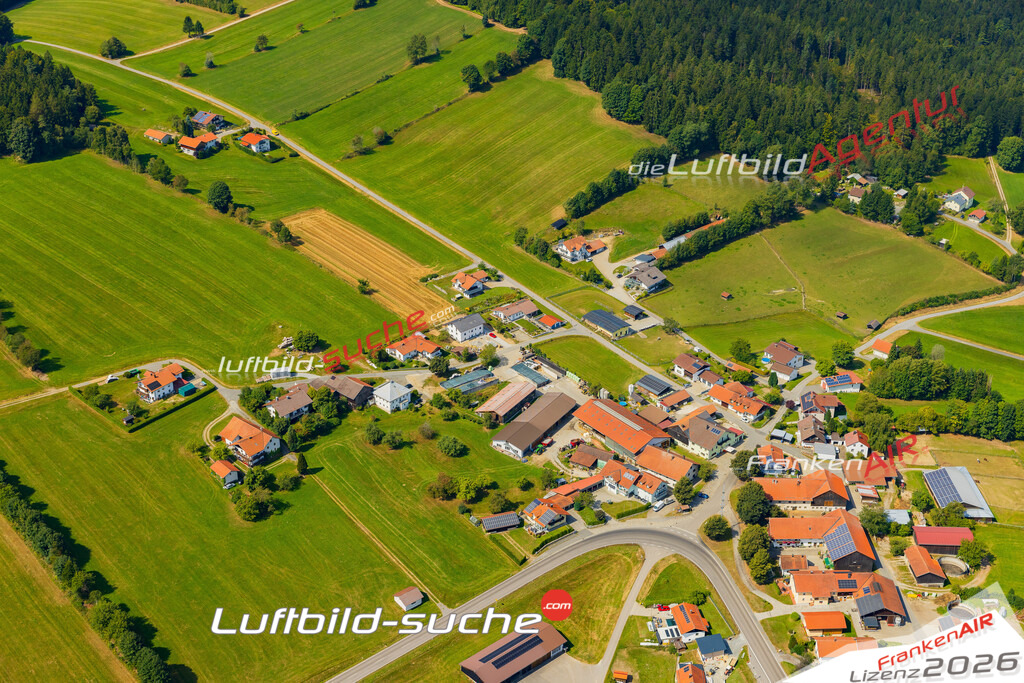 Saldenau Hohenau Bild- Das Luftbild wurde 2025 vom UL-Flugzeug heraus erstellt ( keine Drohne ) - Hochauflösende Luftaufnahme -Nicht vergleichbar mit Google Maps oder Satelittenbilder- Die Geschenkidee !Mit Lizenz und Bildrechte bestellbar